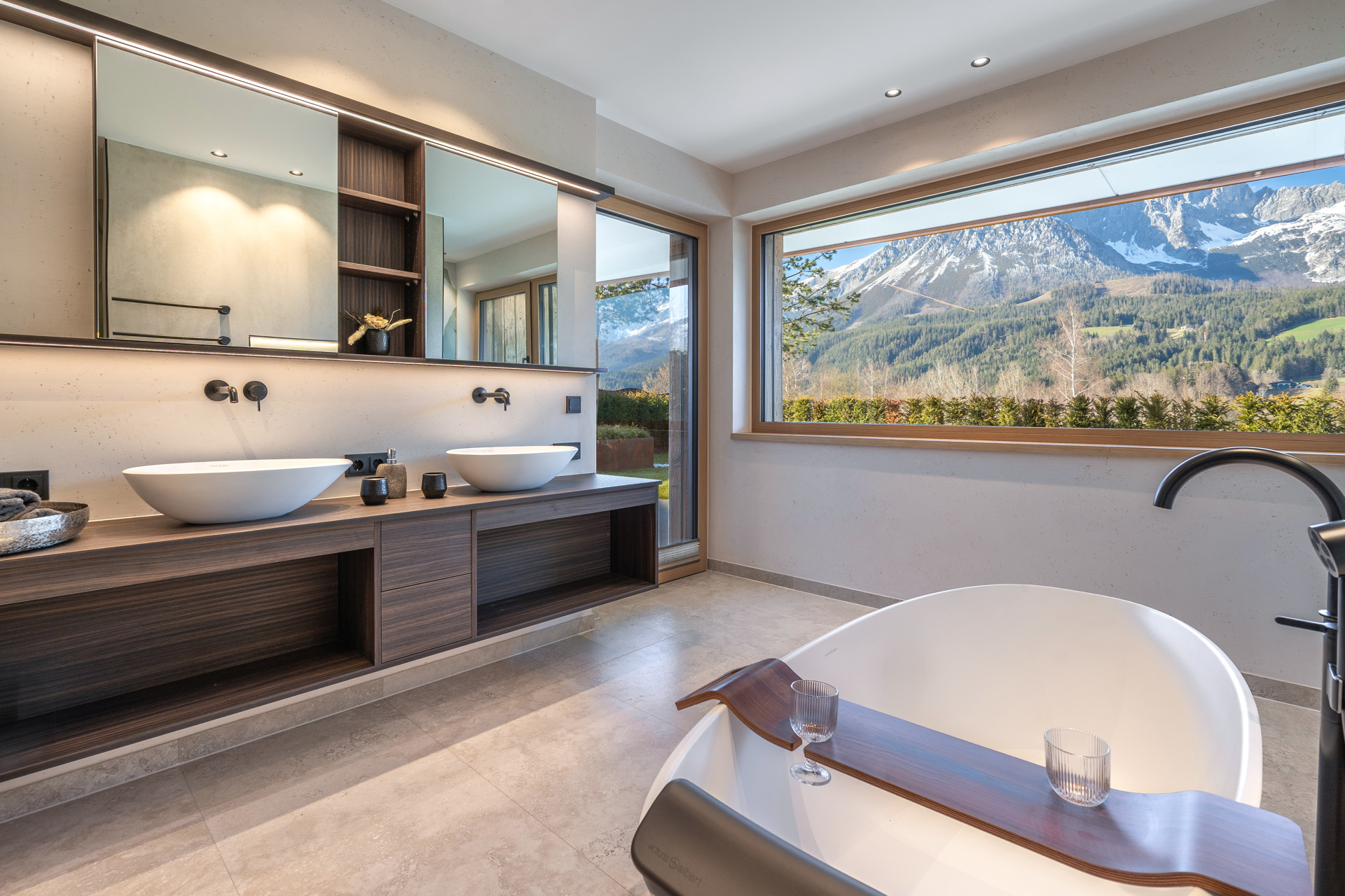 MASTERBADEZIMMER