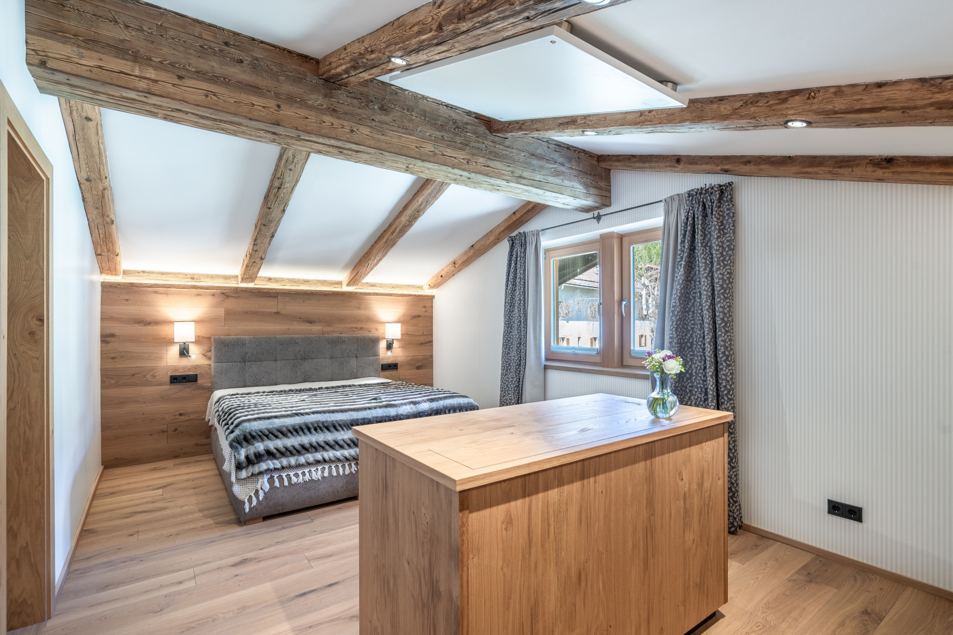 MASTERSCHLAFZIMMER