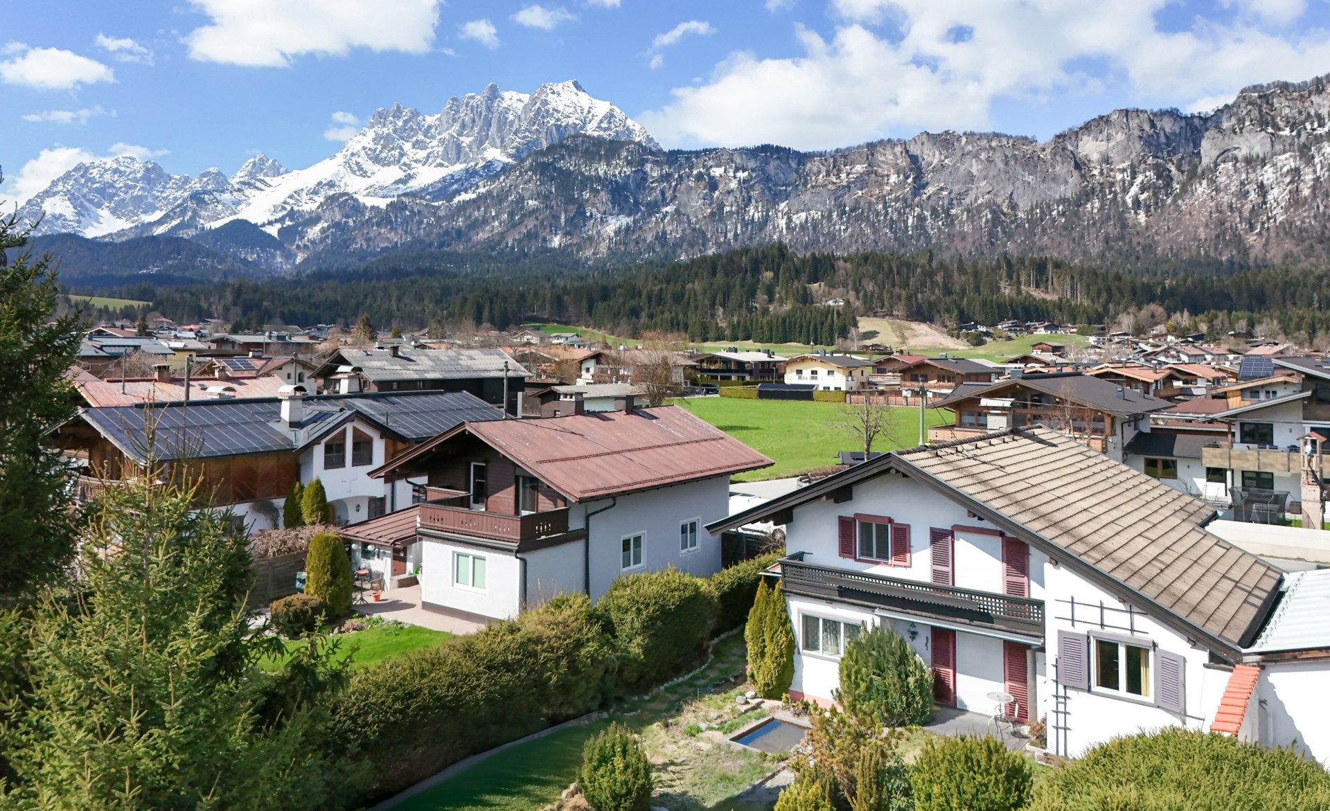 BAUGRUNDSTÜCK