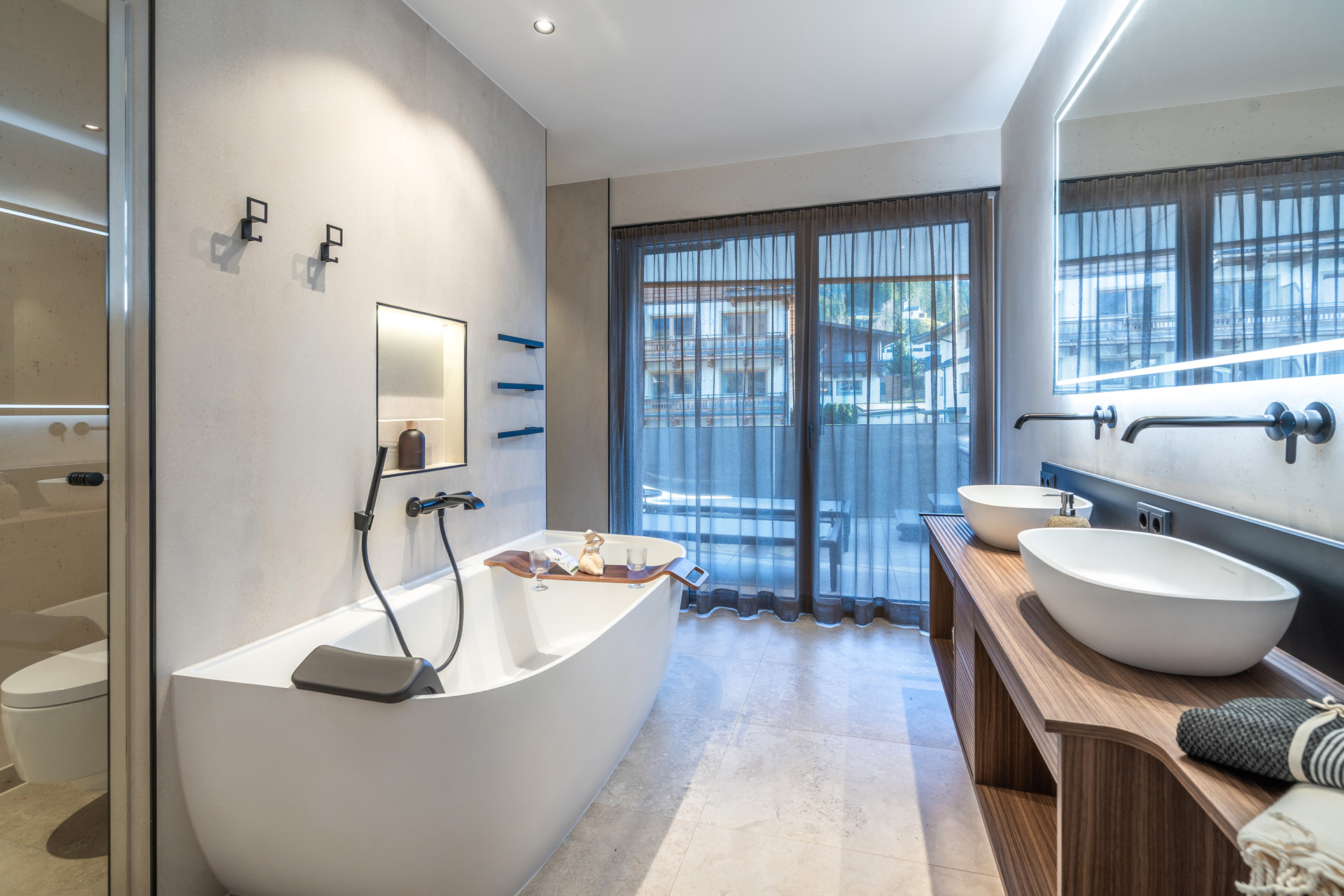 MASTERBADEZIMMER