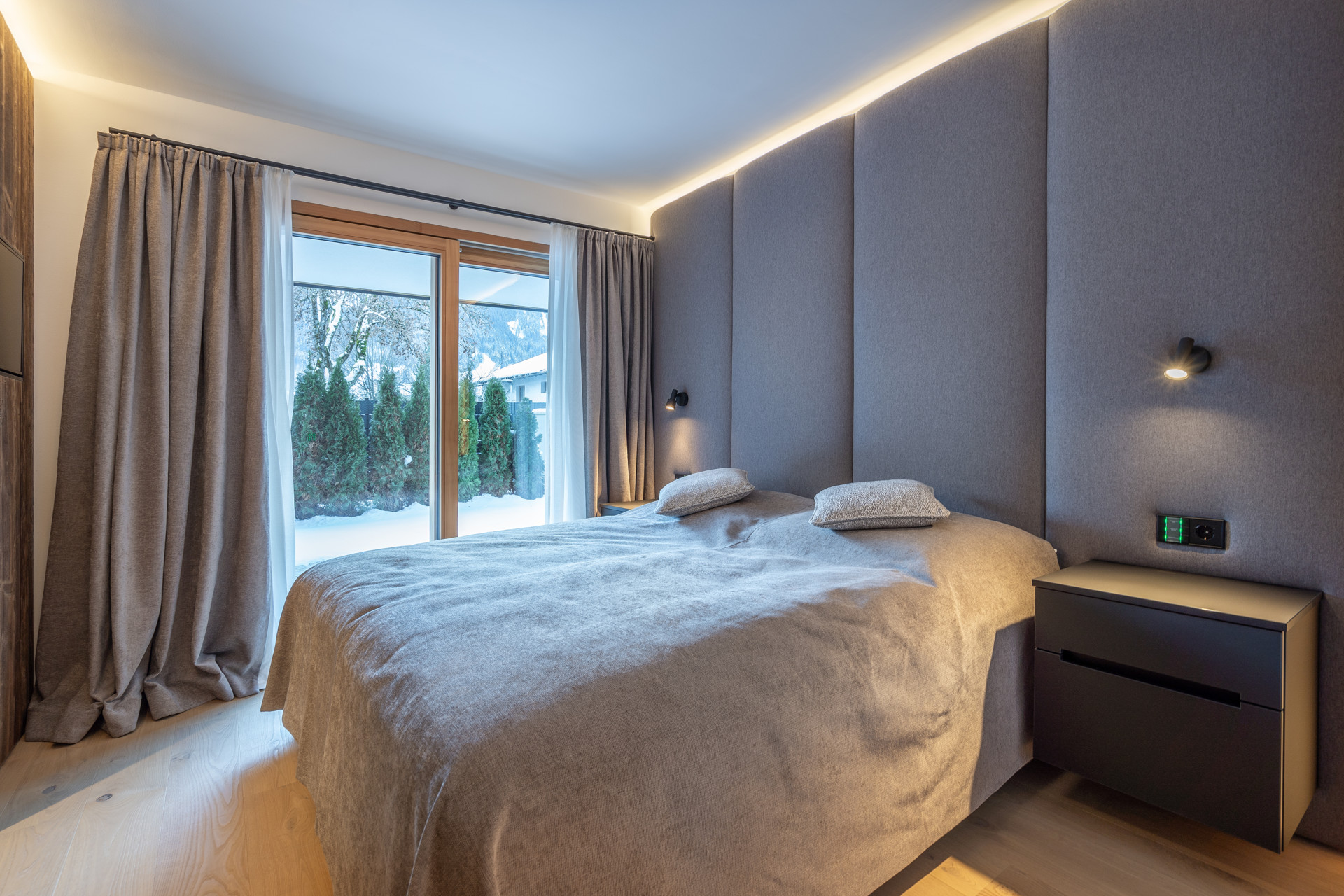 SCHLAFZIMMER